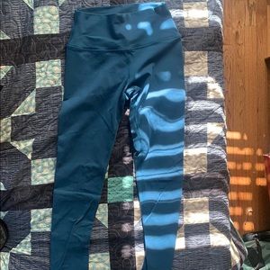 Alo yoga leggings!